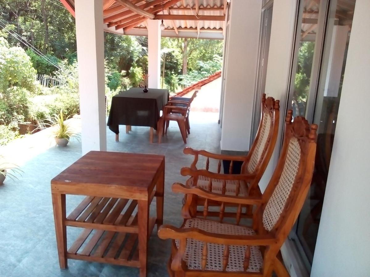 Sandhara Home Stay แทนกาลเล ภายนอก รูปภาพ